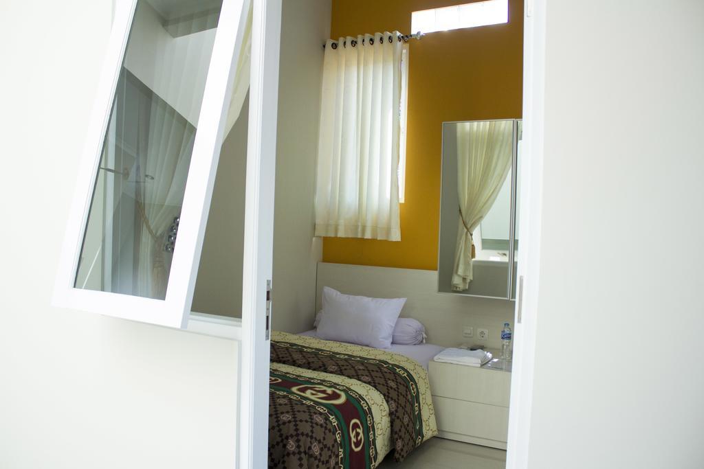 Purwosari Residence Semarang Chambre photo